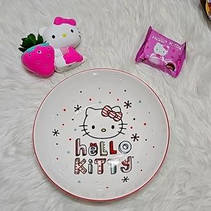 NWOT Hello Kitty Bowl 46oz.